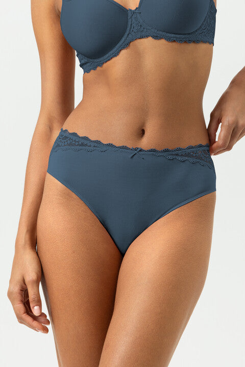 Amorous Brief