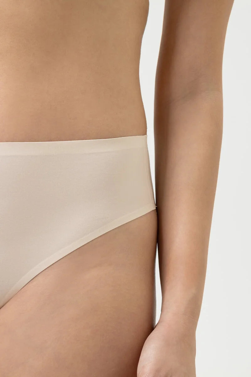 Simply Invisible "High Waist Thong"