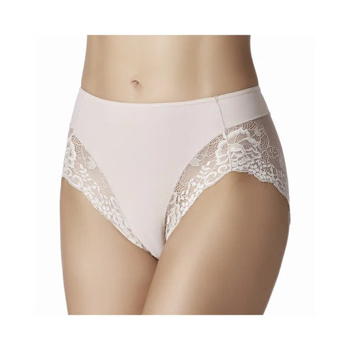 Greta "Niki" Queen Brief
