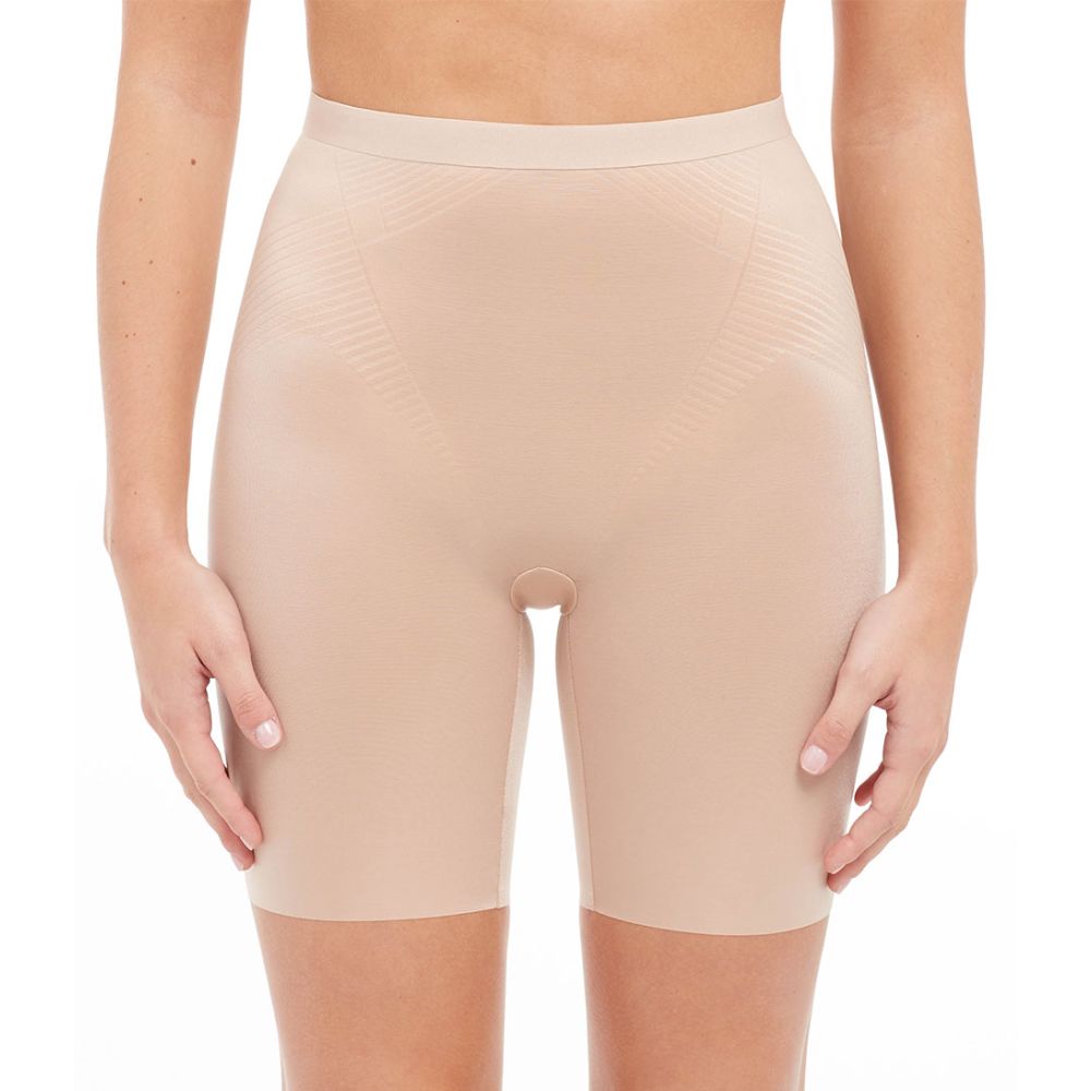 Mid-Thigh Short